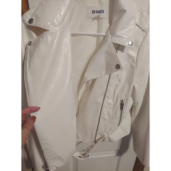 BB DAKOTA It's Electric Moto Jacket Belted Buckle Notch Collar White Size M - Picture 8 of 11